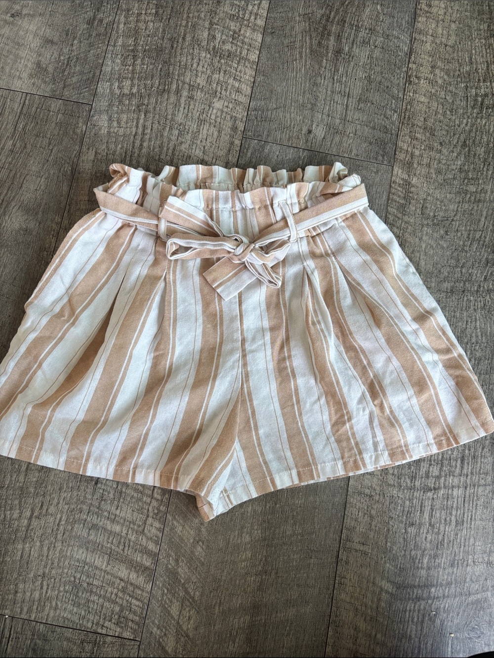 Alya High-Waist Paperbag Shorts in Beige and White Stripes